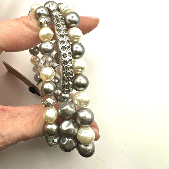 Chico's Beaded Sophia Pearl Multi Stretch Bracelet set 3 Gray Lot $39 Chicos NWT - Picture 2 of 10